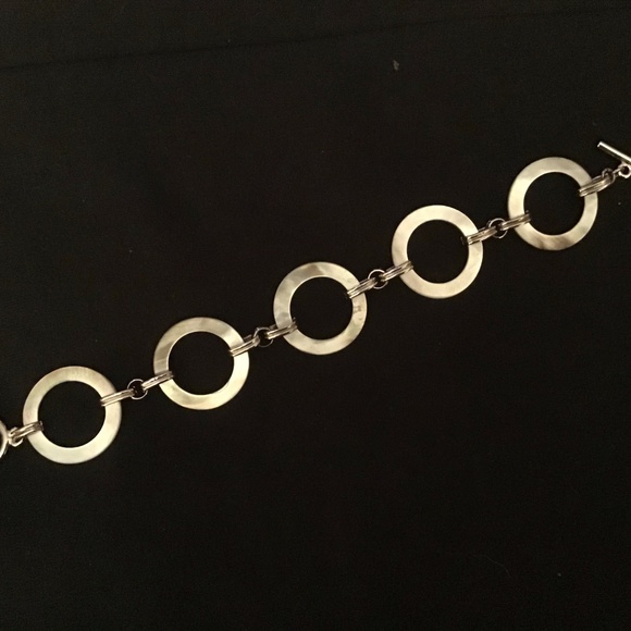 Lia Sophia Genuine Mother of Pearl bracelet - Picture 2 of 9